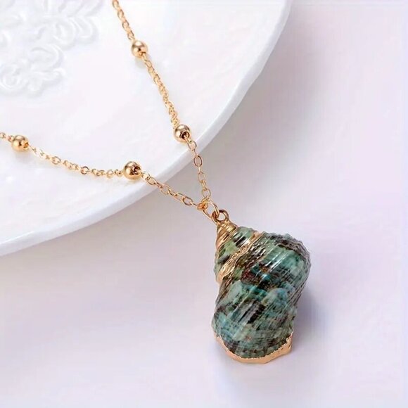 Jewelry - Sparkly Goldplated Shell Women's Fashion Pendant Goldplated Necklace
